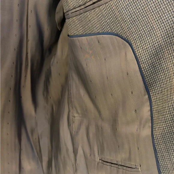 Joseph & Feiss Gold Men’s Sport Coat, Size 48L